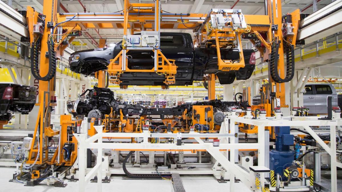 e-3008, e-5008, ë-C5 Aircross : les délais vont encore s’allonger à cause des batteries