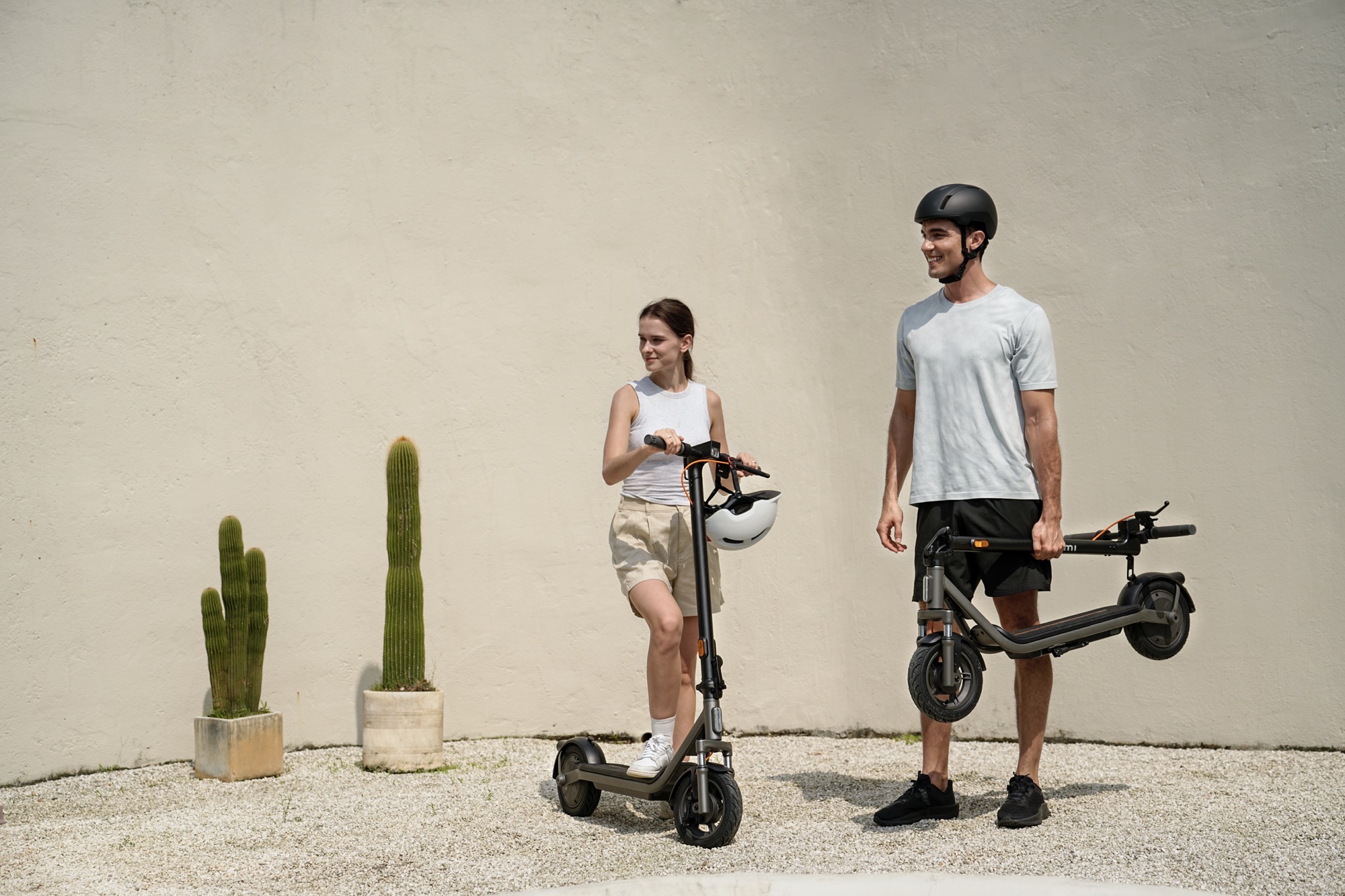 Xiaomi Electric Scooter 6 Lite-EU-carousel 3-resized