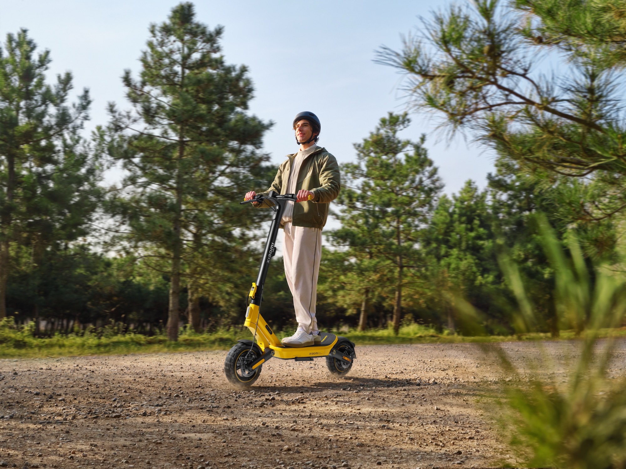 Xiaomi Electric Scooter 6 Ultra_Riding scene1-resized