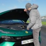 Une batterie plus grosse qu’une Tesla dans un véhicule hybride ? Le pari osé (et très lourd) de Lotus avec l’Eletre X Une batterie plus grosse qu’une Tesla dans un véhicule hybride ? Le pari osé (et très lourd) de Lotus avec l’Eletre X