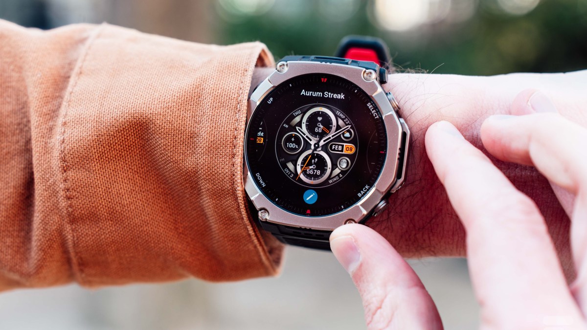 La sélection de cadran de l'Amazfit T-Rex Ultra 2
