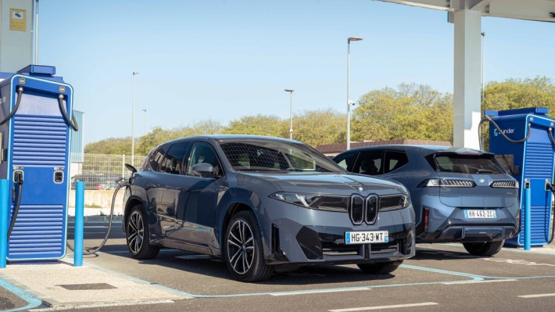 1 100 € d’économies par an : l’étude qui révèle les vrais écarts de la voiture électrique face à l’essence