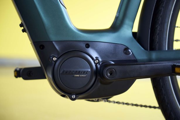 Vélo électrique Giant NewTour E+ 2027 moteur