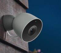 La Google Nest Cam Extérieure filaire.