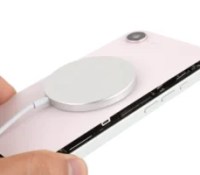 iPhone-16e-with-a-MagSafe-charger-after-transplanting-an-iPhone-17e-back-1000w-667h.jpg