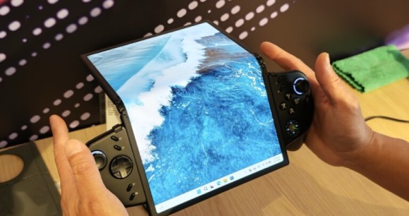 Lenovo Legion Go Fold // Source : Frandroid