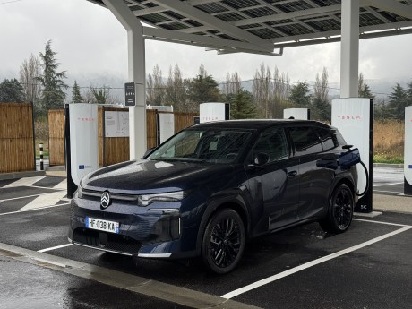 Essai long trajet en Citroën ë-C5 Aircross // Source : Paul-Émile CASSORET pour Frandroid