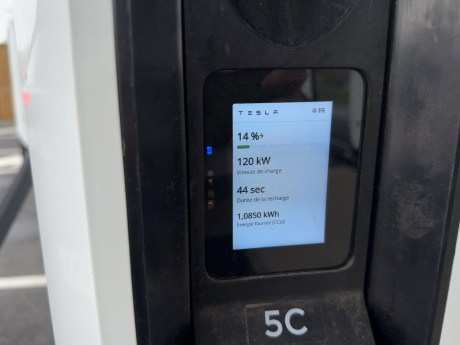 Essai long trajet en Citroën ë-C5 Aircross // Source : Paul-Émile CASSORET pour Frandroid