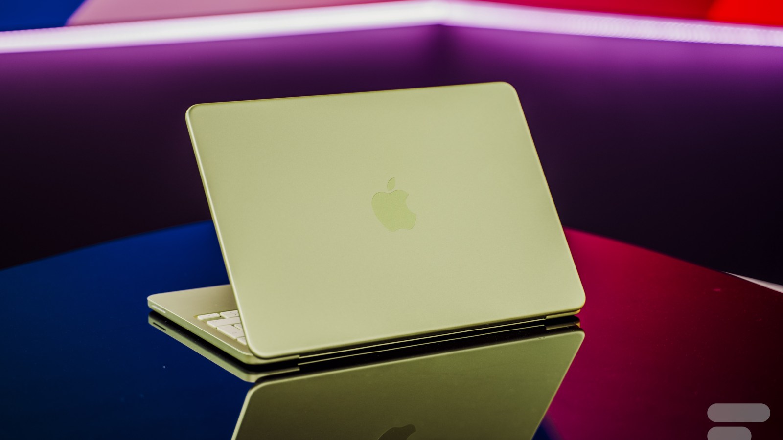 Le MacBook Neo d’Apple, en version 512 Go avec Touch ID, revient avec une belle promo pour la rentrée