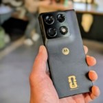 Motorola lance deux smartphones couverts d’or 24 carats en édition limitée Motorola lance deux smartphones couverts d’or 24 carats en édition limitée