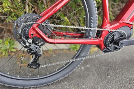 VTT électrique Nakamura E-Summit 930 transmission dérailleur Shimano Cues