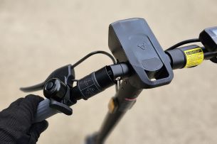 Trottinette électrique Niu KQi 100F pliage poignées 2