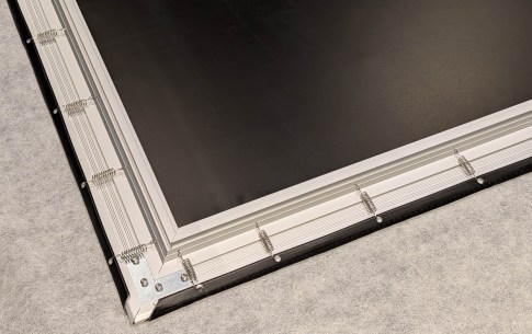 Installation ecran Nothing Projector ALR longue focale // Source : Sylvain Pichot - Frandroid
