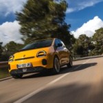 Jusqu&rsquo;à -13 % en un an : c’est confirmé, les prix des voitures électriques neuves baissent enfin