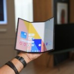 Clap de fin pour le Galaxy Z Trifold ? Trois mois après ses débuts, Samsung envisage déjà d’arrêter la commercialisation de son « tripliant » Clap de fin pour le Galaxy Z Trifold ? Trois mois après ses débuts, Samsung envisage déjà d’arrêter la commercialisation de son « tripliant »