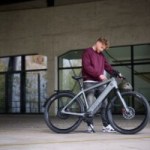 Le « vélo électrique » capable de filer à 45 km/h continue de battre des records chez nos voisins belges