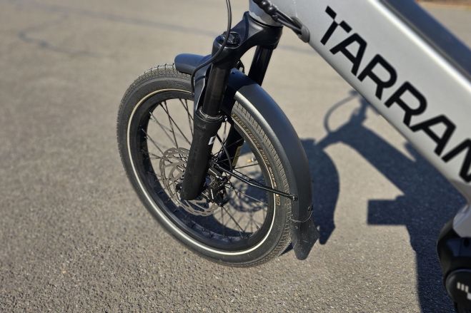 Vélo électrique Test Tarran L1 roue suspension