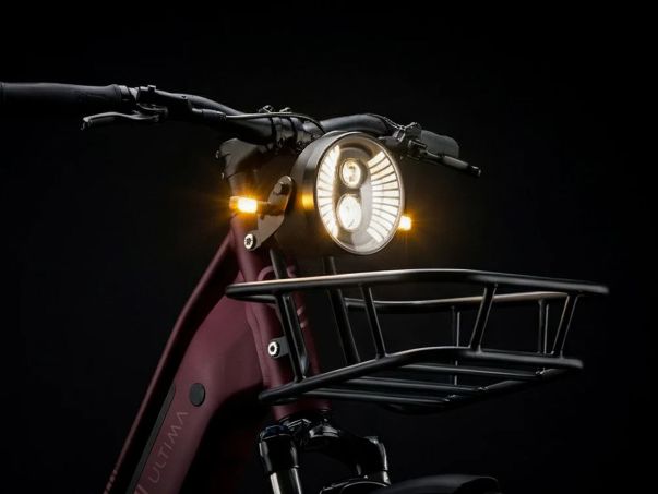 Ultima Essentiel phare panier