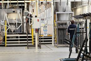 Usine MFC vélos Intersport cadres peinture
