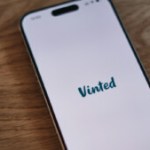 Vinted fait face à un nouveau type d’arnaques créées par IA Vinted fait face à un nouveau type d’arnaques créées par IA