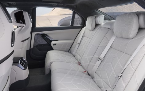 BMW i7 (2026) // Source : BMW