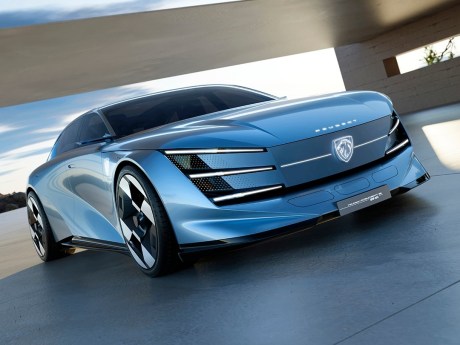 Peugeot Concept 6 // Source : Peugeot