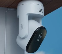 Arlo Essential 3