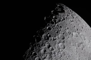 art002e009281 (April 6, 2026) – The Artemis II crew captures a portion of the Moon coming into view along the terminator – the boundary between lunar day and night – where low-angle sunlight casts long, dramatic shadows across the surface. This grazing light accentuates the Moon’s rugged topography, revealing craters, ridges, and basin structures in striking detail. Features along the terminator such as Jule Crater, Birkhoff Crater, Stebbins Crater, and surrounding highlands stand out. From this perspective, the interplay of light and shadow highlights the complexity of the lunar surface in ways not visible under full illumination. The image was captured about three hours into the crew’s lunar observation period, as they flew around the far side of the Moon on the sixth day of the mission.