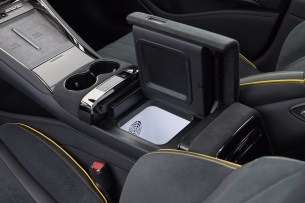 Denza Z9GT // Source : Denza