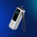 Ce batterie de 165 W avec deux câbles rétractables et quatre ports de charge s&rsquo;offre une remise de 23&nbsp;%