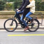 Cette selle inédite transforme votre vélo électrique en biplace : on l’a testé et on a adoré Cette selle inédite transforme votre vélo électrique en biplace : on l’a testé et on a adoré