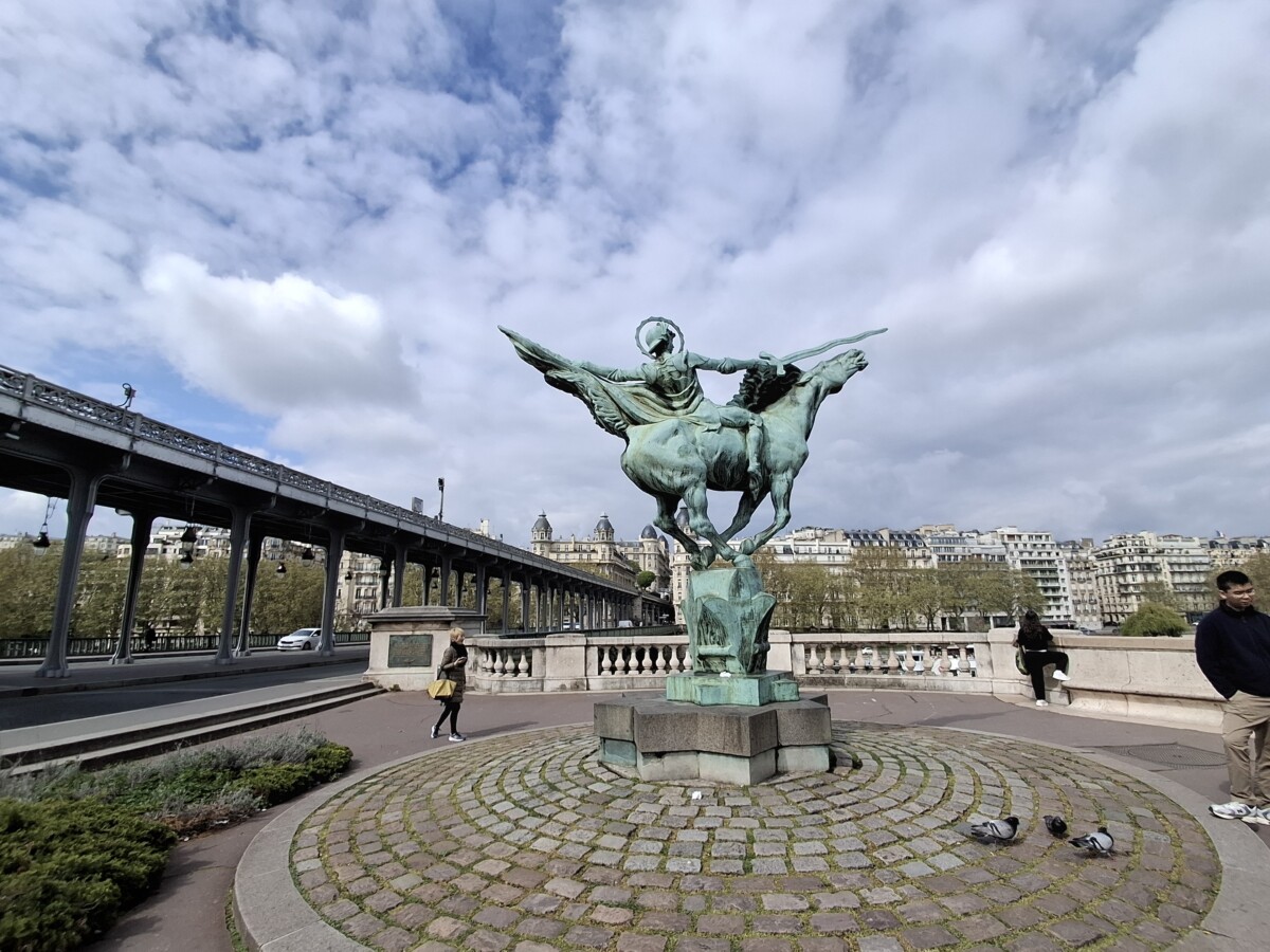 Ultra grand-angle