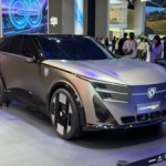 Peugeot Concept 8 // Source : Vincent Sergère - Frandroid