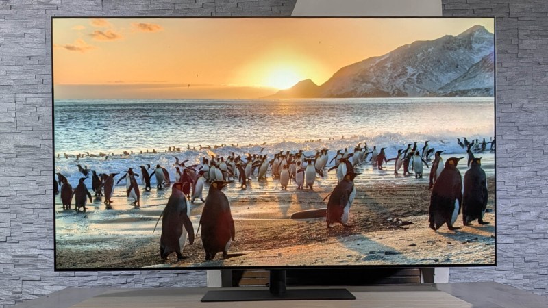 LG OLED55G6 : la référence incontournable des TV notée 9/10 profite de 400 € de remise