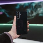 On a testé le Samsung Galaxy A57, son design s’affine et c’est à peu près tout On a testé le Samsung Galaxy A57, son design s’affine et c’est à peu près tout