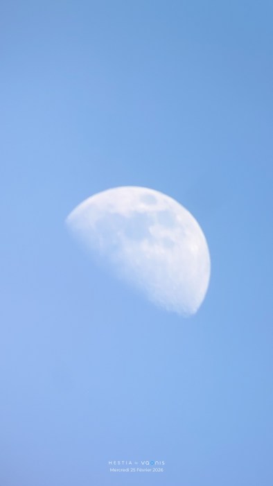 La Lune de plein jour avec l'iPhone 14 Pro