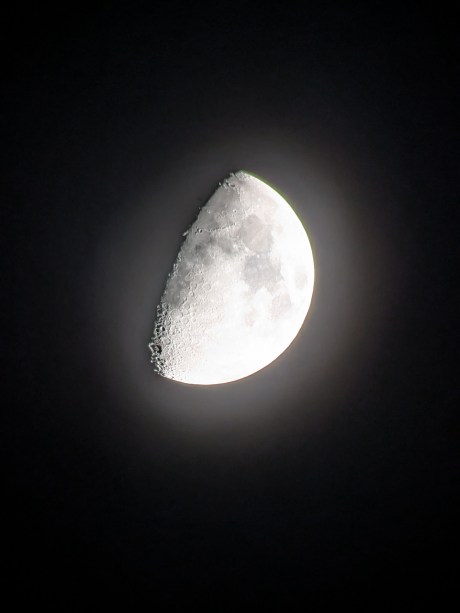 La Lune avec mon Pixel 10