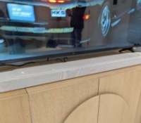 Bose barre de son Lifestyle Ultra // Source : Sylvain Pichot - Frandroid