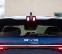 Le nouveau double feu à l'arrière de l'Atto 3 Evo