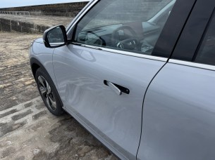 Essai Geely E5 // Source : Paul-Émile CASSORET pour Frandroid