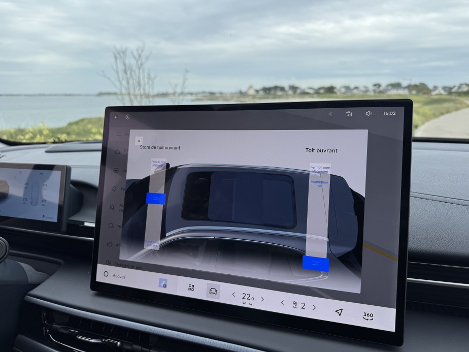 Essai Geely E5 // Source : Paul-Émile CASSORET pour Frandroid