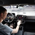 J’ai testé les écrans de la Ferrari Luce électrique : pourquoi Ferrari n’aurait pas pu faire mieux J’ai testé les écrans de la Ferrari Luce électrique : pourquoi Ferrari n’aurait pas pu faire mieux
