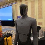 MATRIX-3 : j’ai croisé le robot humanoïde chinois qui veut remplacer les humains au travail MATRIX-3 : j’ai croisé le robot humanoïde chinois qui veut remplacer les humains au travail
