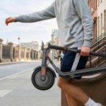 Cette alternative à Xiaomi à moins de 225 € pourrait bien être le meilleur deal trottinette du moment