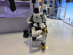 Un robot humanoïde à la Beyond Expo 2026 // Source : Frandroid