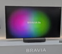 Sony Bravia Theatre Trio avec TV Sony Bravia 9 II // Source : Sylvain Pichot - Frandroid