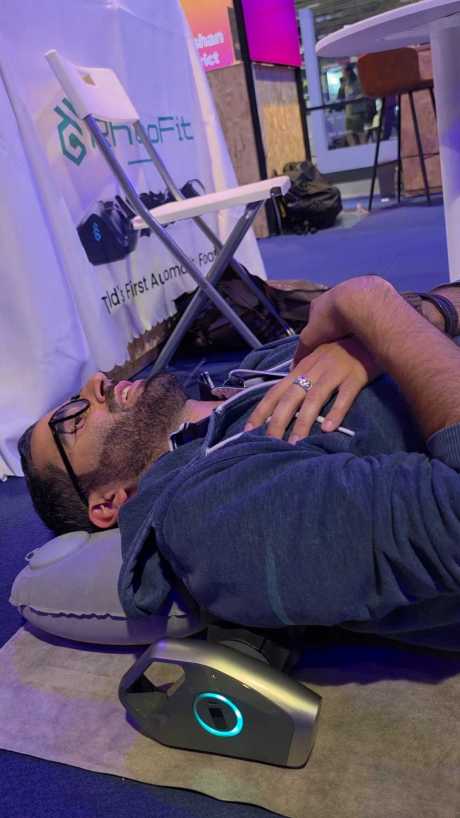Le rouleau masseur RheoFit A1 en utilisation // Source : Frandroid