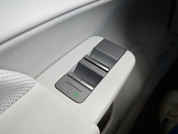 Volvo EX60 - Frandroid - MVIMG_20260506_144525