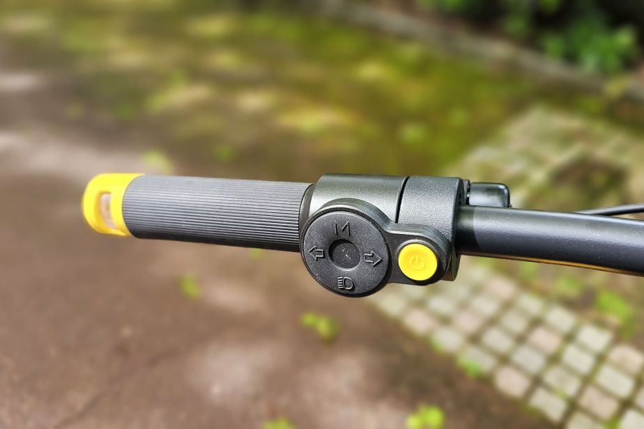 Xiaomi Electric Scooter 6 Ultra commandes