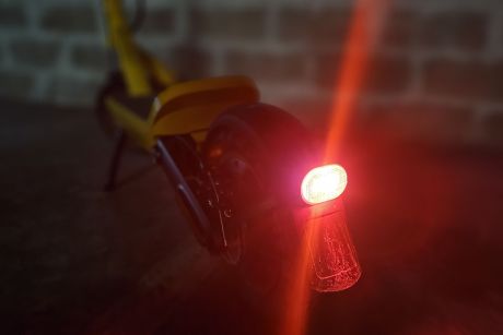 Xiaomi Electric Scooter 6 Ultra éclairage arrière